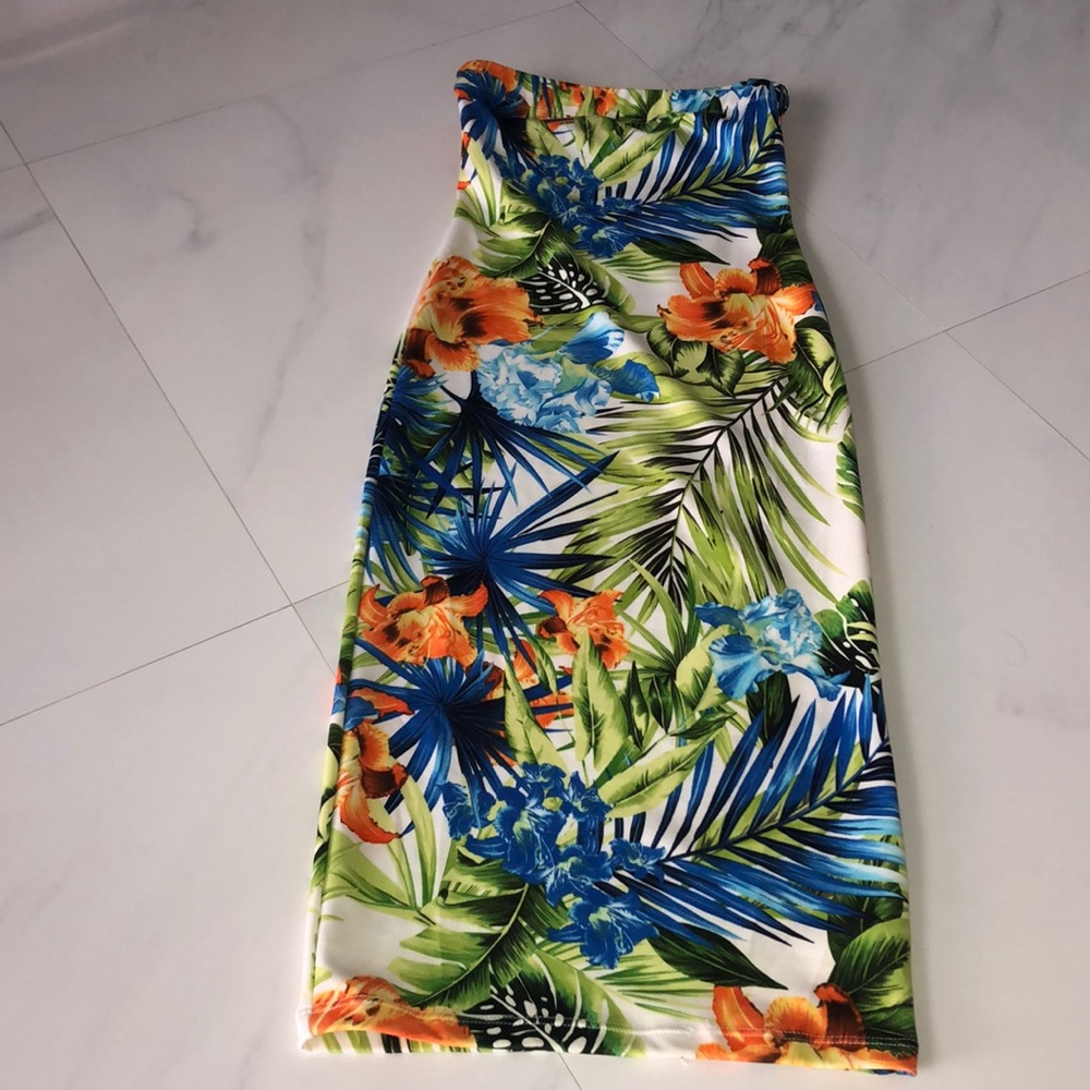 Fashion Nova Strapless Body Con Dress